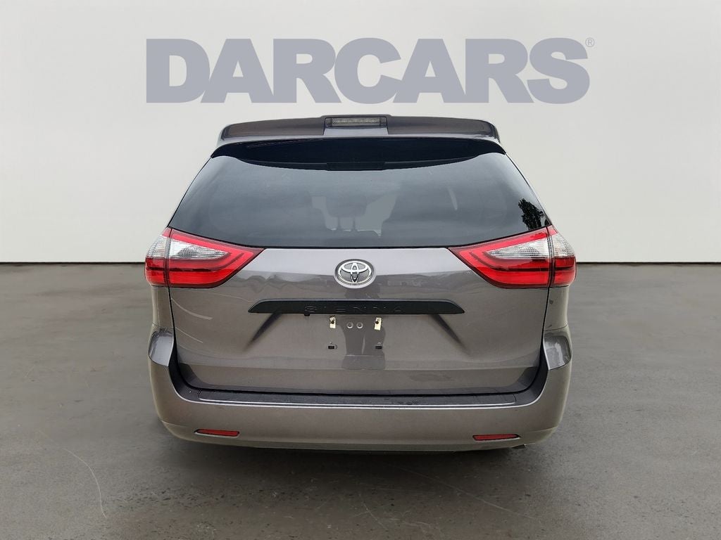 2020 Toyota Sienna L 7 Passenger