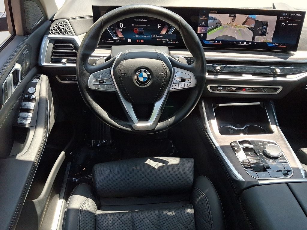 2025 BMW X7 xDrive40i