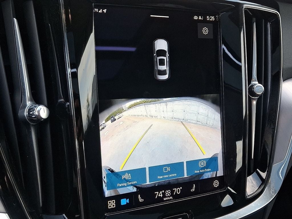 2024 Volvo S60 B5 Core Dark Theme 12.3 DIGITAL DRIVER DISPLAY, LAMINATED PANORAMIC S