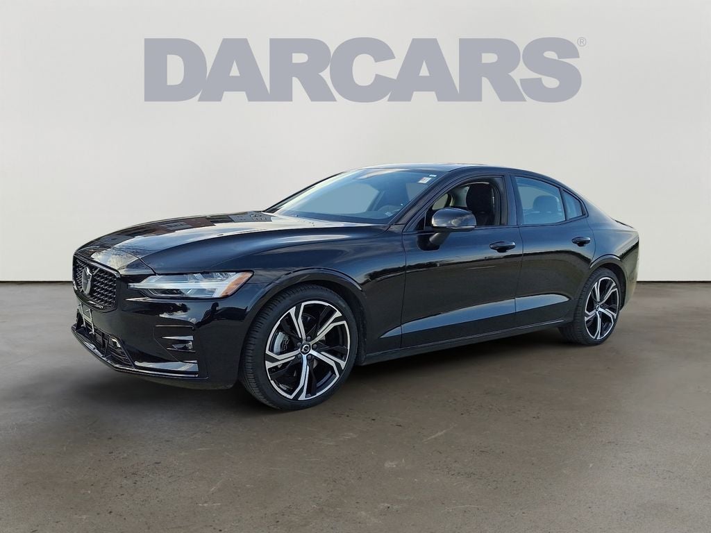 2024 Volvo S60 B5 Core Dark Theme 12.3 DIGITAL DRIVER DISPLAY, LAMINATED PANORAMIC S