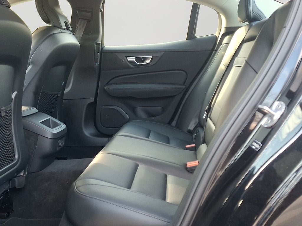 2024 Volvo S60 B5 Core Dark Theme 12.3 DIGITAL DRIVER DISPLAY, LAMINATED PANORAMIC S