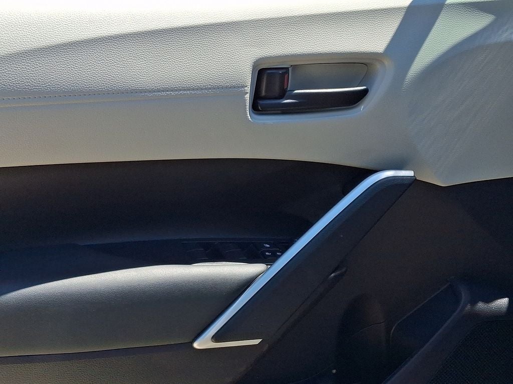 2025 Toyota Corolla Cross L BASE