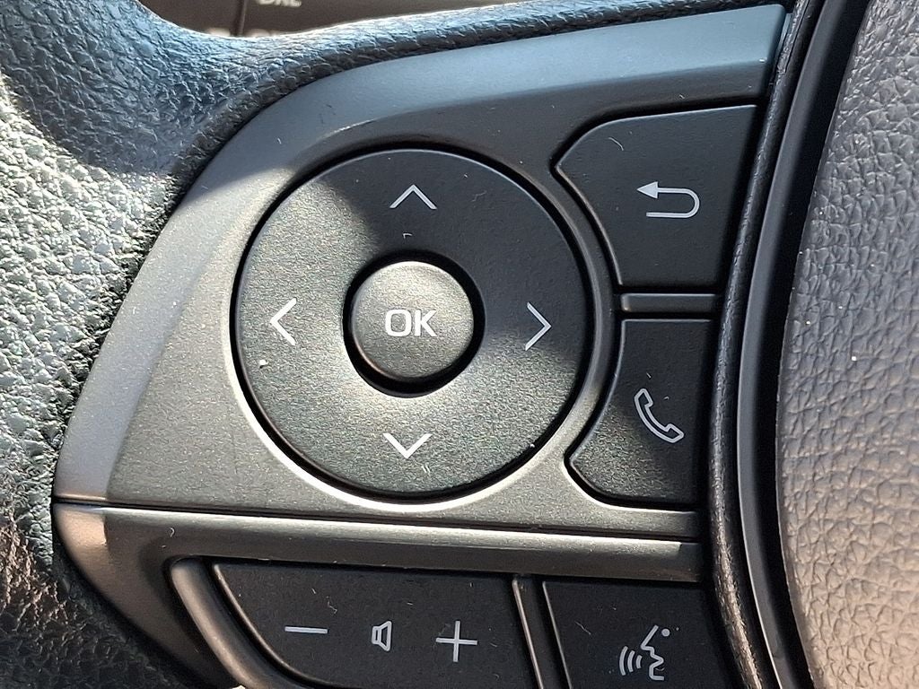 2025 Toyota Corolla Cross L BASE