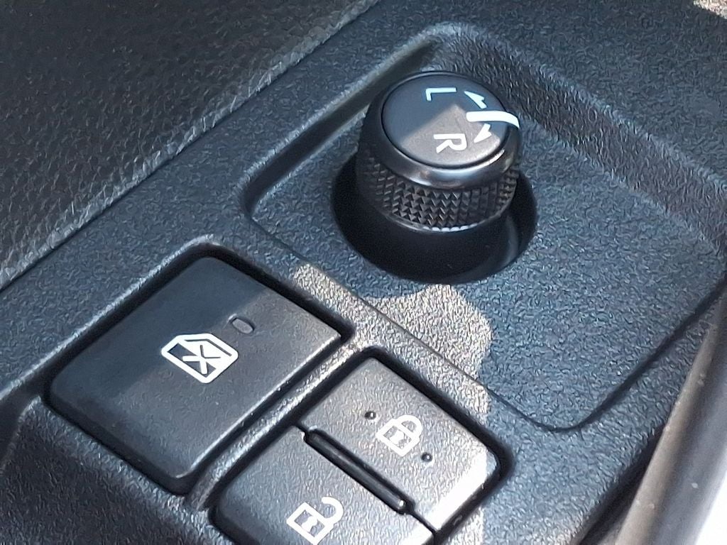 2025 Toyota Corolla Cross L BASE