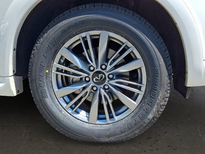 2022 INFINITI QX80 LUXE