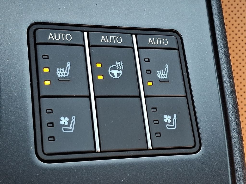 2024 Lexus UX 250h Premium 250h Premium PREMIUM PACKAGE, INTUITIVE PARKING ASSIST