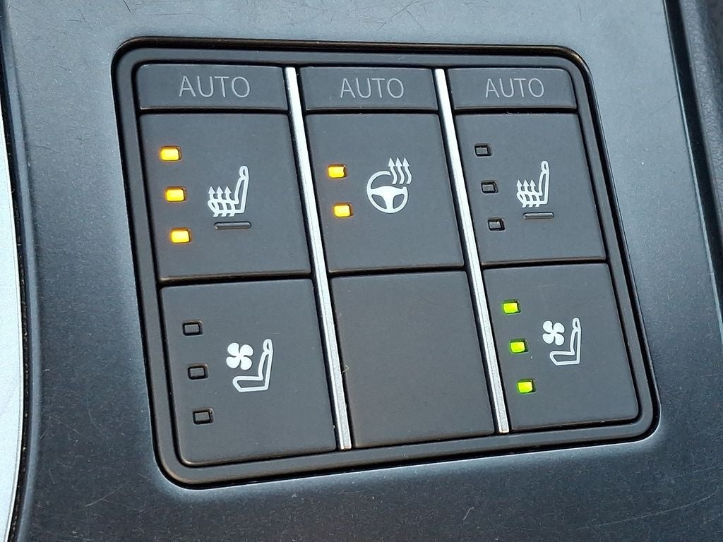 2023 Lexus UX 250h Premium 250h Premium PREMIUM PACKAGE, INTUITIVE PARKING ASSIST