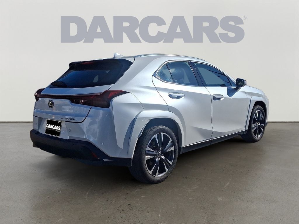 2025 Lexus UX 300h Premium 300h Premium COLD AREA PACKAGE, 12.3-IN TOUCHSCREEN DISPLAY