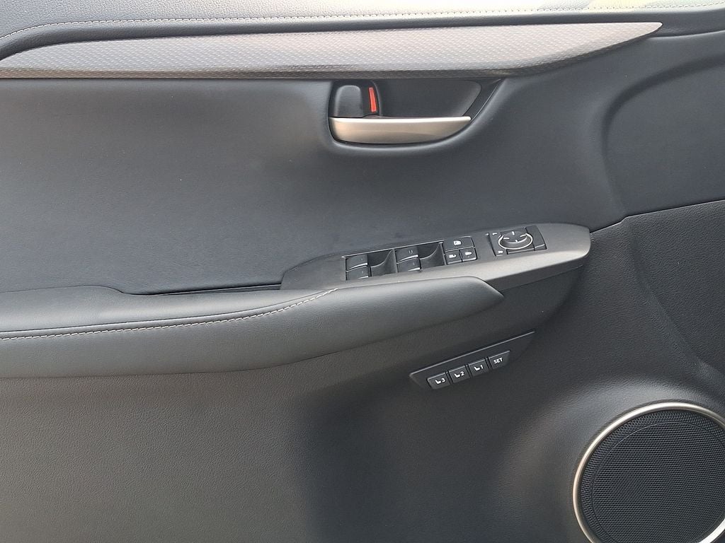 2015 Lexus NX 200t 200t
