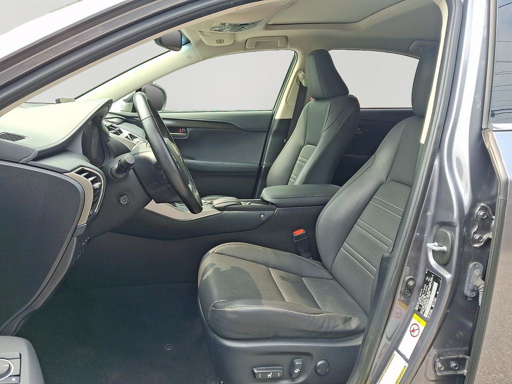 2015 Lexus NX 200t 200t
