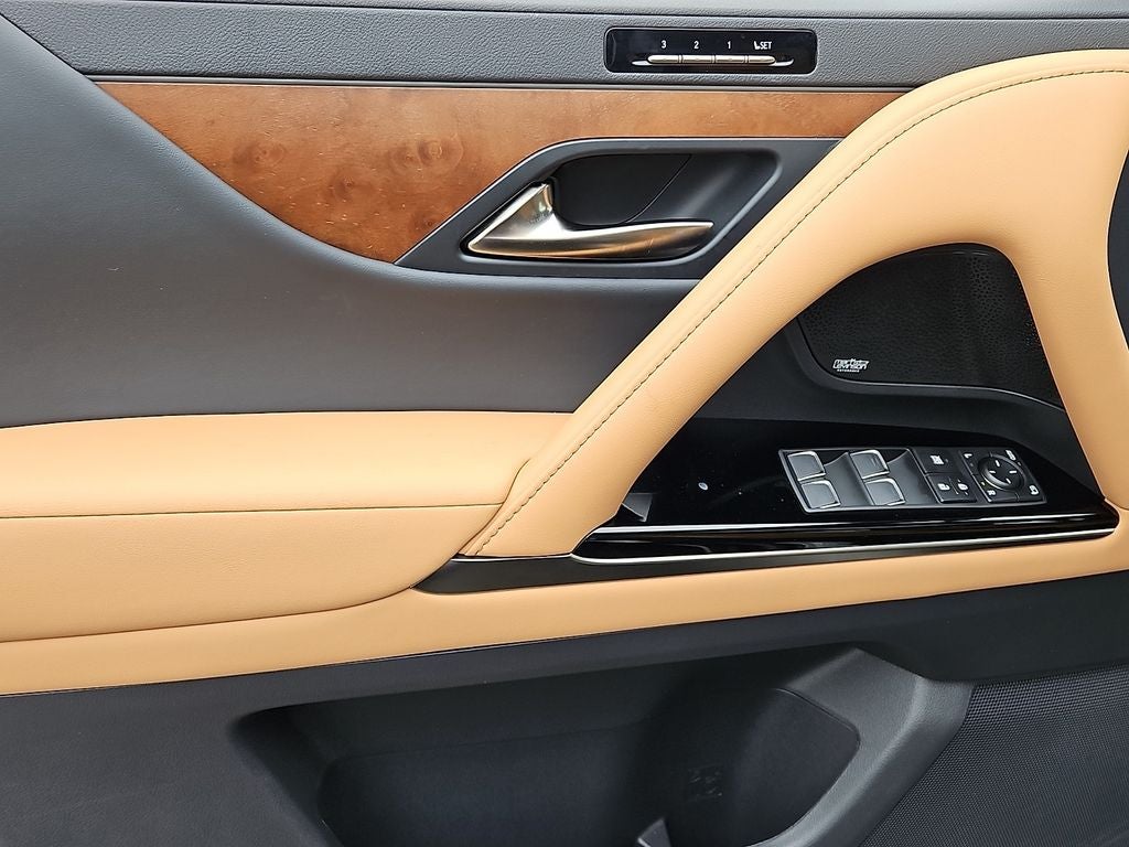 2024 Lexus LX 600 Luxury 600 Luxury APPEARANCE PACKAGE, LUXURY PACKAGE