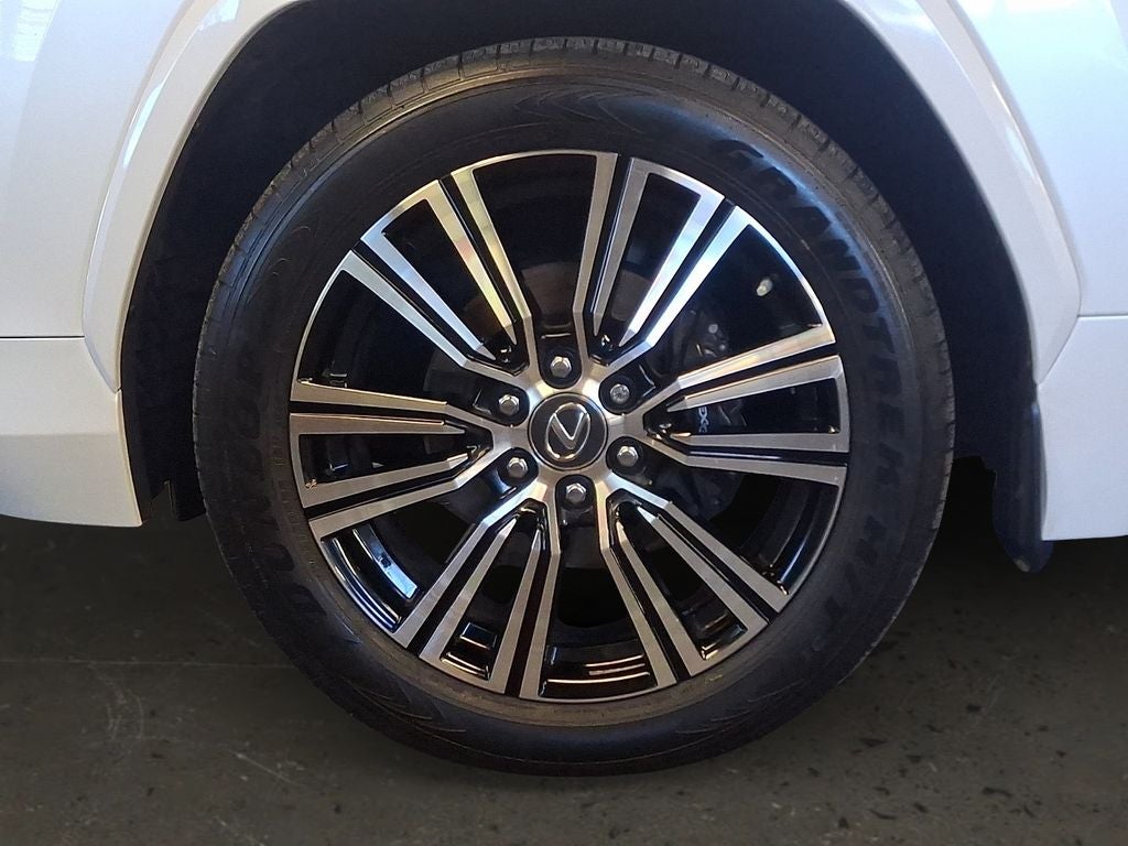 2022 Lexus LX 600 Luxury 600 Luxury APPERANCE PACKAGE