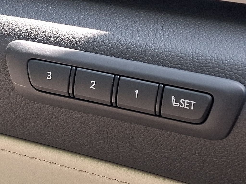 2025 Lexus NX 450h+ Luxury 450h+ Luxury