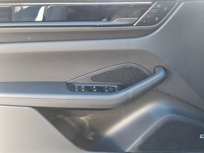 2024 Porsche Macan Electric 4