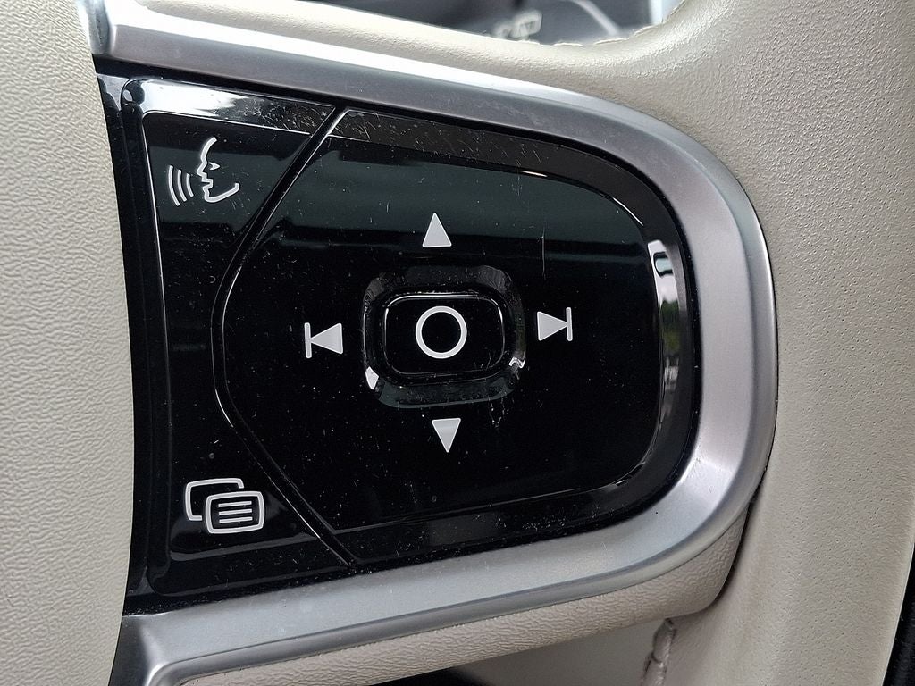2021 Volvo XC90 T6 Inscription