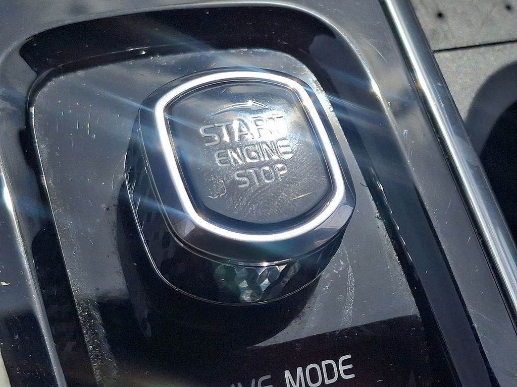 2021 Volvo XC90 T6 Inscription