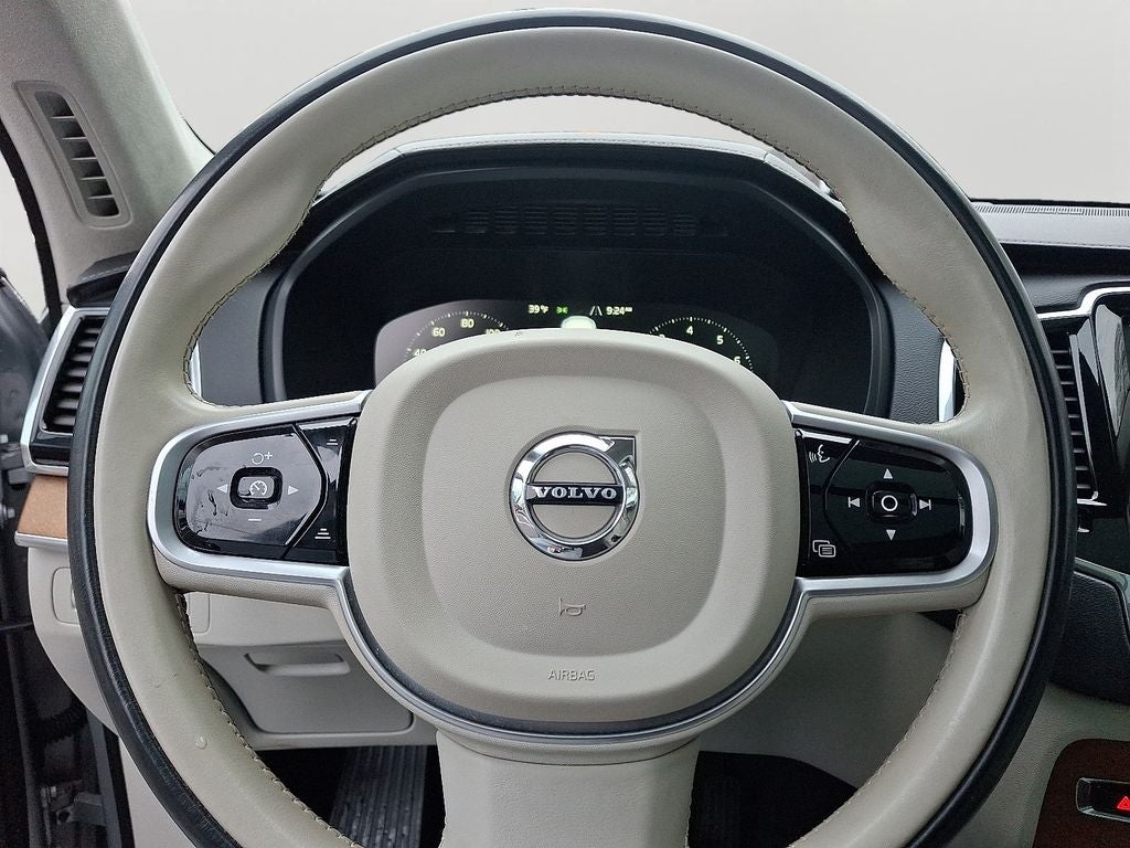 2019 Volvo XC90 T6 Inscription