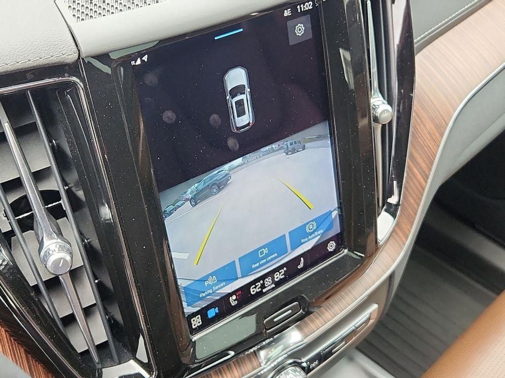 2022 Volvo XC60 B5 Inscription