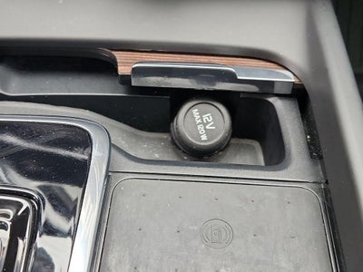 2022 Volvo XC60 B5 Inscription