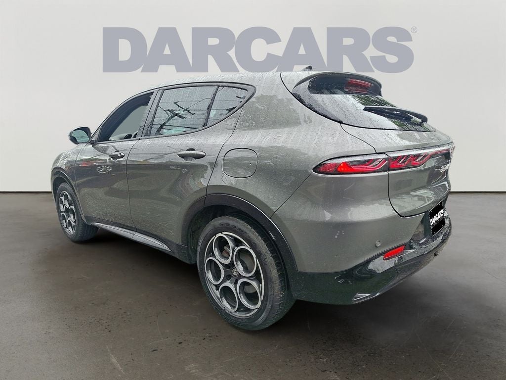 2025 Alfa Romeo Tonale Base